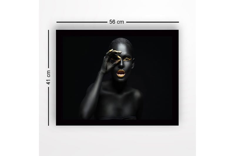 Innrammet lerretsbilde i tre - 41x56 cm - Portrett av en kvinne med svart kroppsmaling og gulldetaljer - Svart / Gull - Innredning - Bilder & kunst