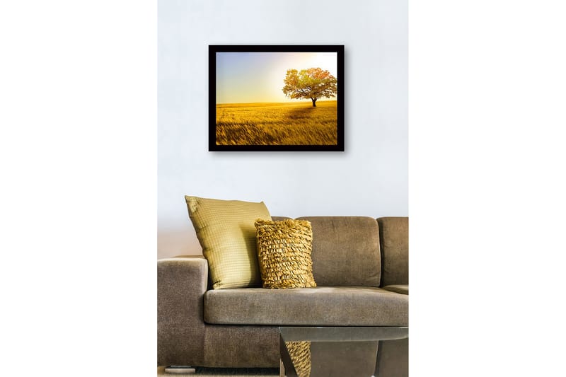 Innrammet trelerretsbilde - 41x56 cm - Ensomt høsttre i en gyllen åker - Gull / Grønn / Oransje - Innredning - Bilder & kunst