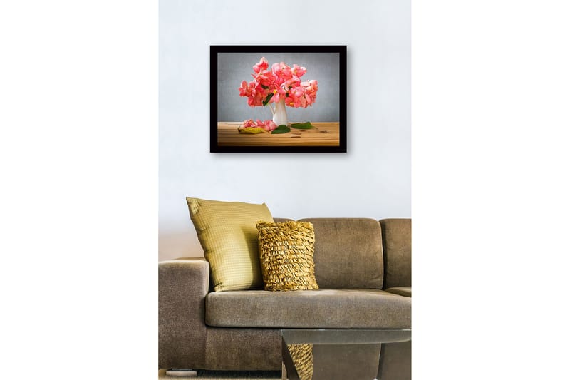 Innrammet trelerretsbilde - 41x56 cm - Fargerik blomsterbukett i en hvit vase - Rosa / Grønn - Innredning - Bilder & kunst