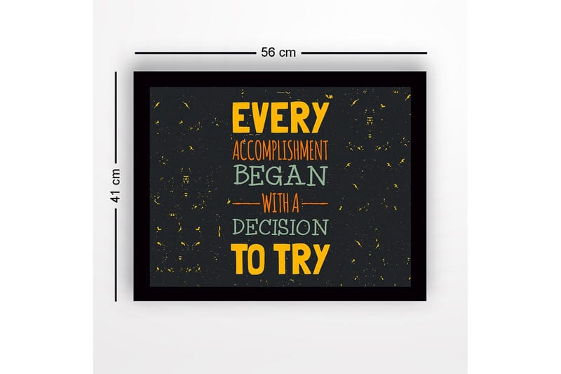 Innrammet trelerretsbilde - 41x56 cm - Inspirerende sitat om prestasjon og besluttsomhet - Mørkegrå / Gul / Oransje - Innredning - Bilder & kunst