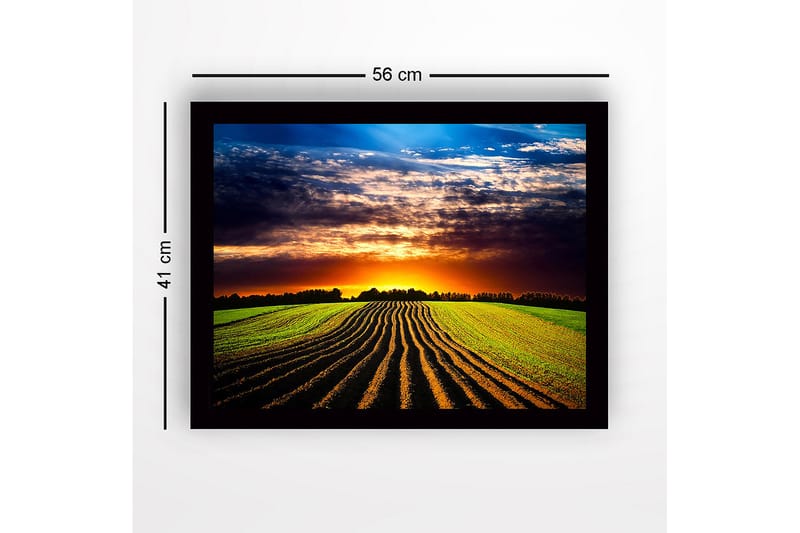 Innrammet trelerretsbilde - 41x56 cm - Vakker solnedgang over et bølgende jorde med pløyde rader - Grønn / Oransje / Blå - Innredning - Bilder & kunst