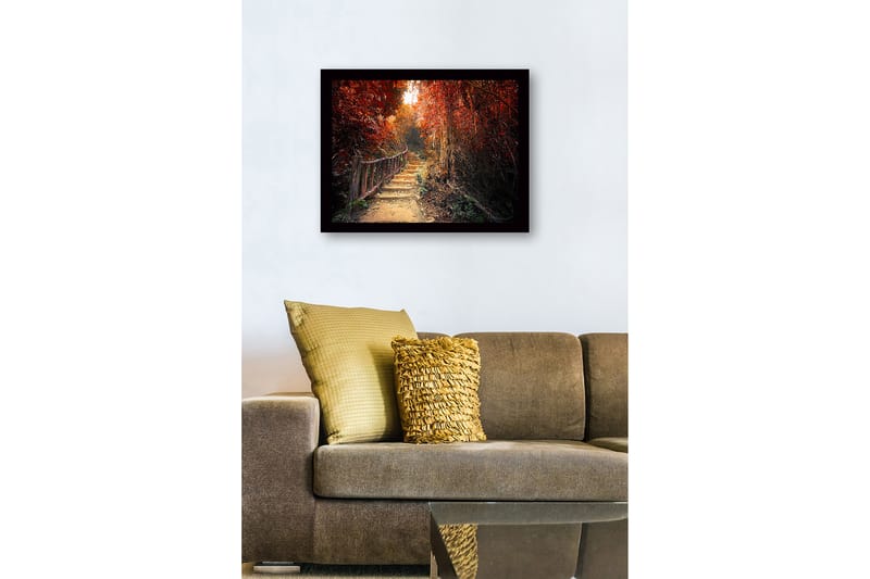 Innrammet trelerretsbilde - 41x56 cm - Vakker sti gjennom en høstfarget skog - Rød / Oransje / Brun - Innredning - Bilder & kunst