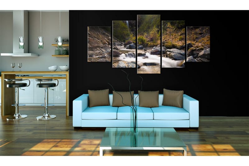 Bilde A Waterfall In The Middle Of Wild Nature 200x100 - Artgeist sp. z o. o. - Innredning - Bilder & kunst - Lerretsbilder