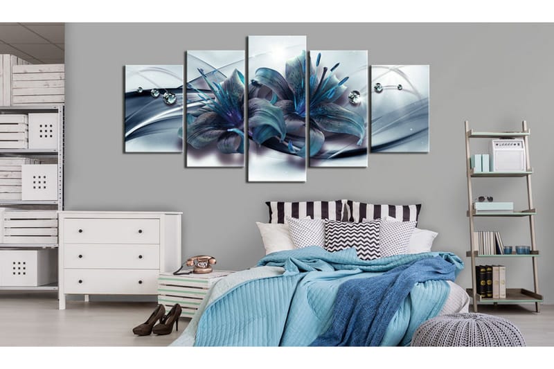 Bilde Blue Lily 200x100 - Artgeist sp. z o. o. - Innredning - Bilder & kunst - Lerretsbilder