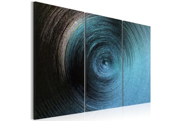 Bilde In the eye of a cyclone 90x60