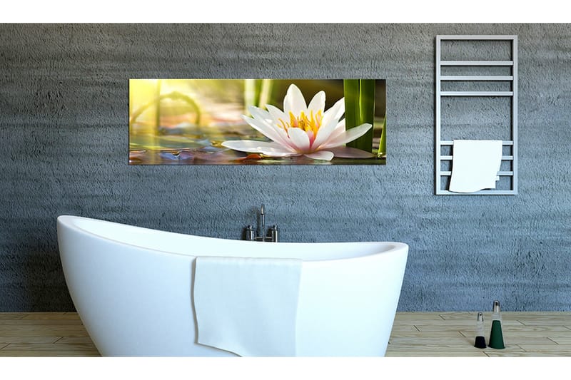 Bilde Lotus' Glow 135x45 - Artgeist sp. z o. o. - Innredning - Bilder & kunst - Lerretsbilder