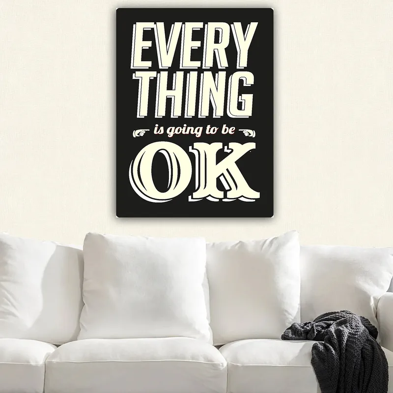 Lerret 70x100 cm - Inspirerende typografisk kunst med budskapet Everything is going to be OK - Svart / Off-white / Rød - Innredning - Bilder & kunst - Lerretsbilder