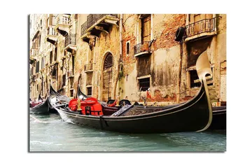 Lerret 70x100 cm - Romantisk scene med gondoler som glir langs en venetiansk kanal - Svart / Rød / Beige - Innredning - Bilder & kunst - Lerretsbilder
