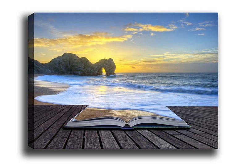 Lerretsbilde - Åpen bok med en strand og solnedgang i bakgrunnen, Blå / Gyllen / Beige