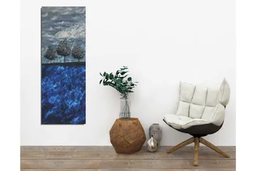 Lerretsbilde 30x80 cm - Tre stiliserte trær mot en blå bakgrunn - Mørk blå / Lys blå / Grå - Innredning - Bilder & kunst - Lerretsbilder