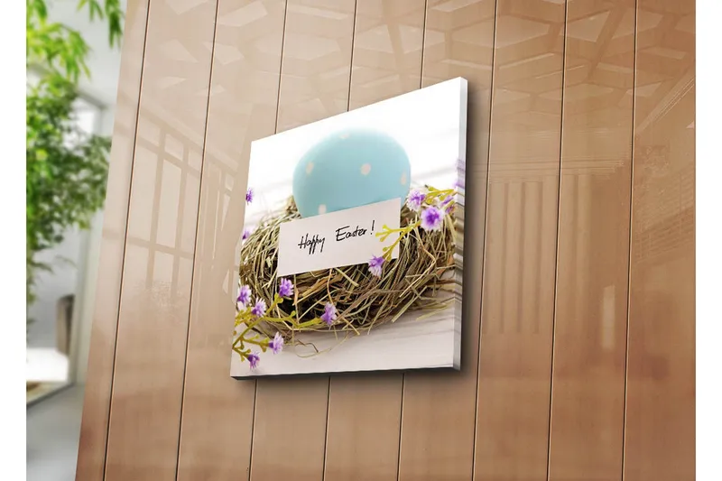 Lerretsbilde 45x45 cm - Blå påskeegg i et fuglerede med lilla blomster - Blå / Brun / Lilla - Innredning - Bilder & kunst - Lerretsbilder