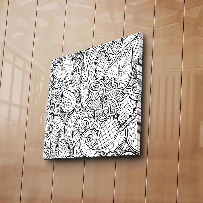 Lerretsbilde 45x45 cm - Detaljert svart-hvitt mønsterdesign med blomster og buede linjer - Svart / Hvit - Innredning - Bilder & kunst - Lerretsbilder