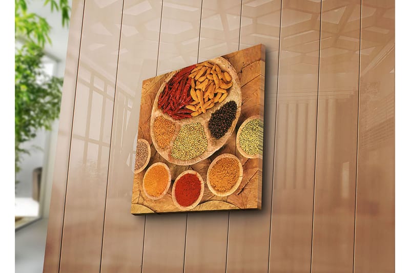Lerretsbilde 45x45 cm - Fargerik samling av krydder og urter på en rund tallerken - Rød / Gul / Brun - Innredning - Bilder & kunst - Lerretsbilder