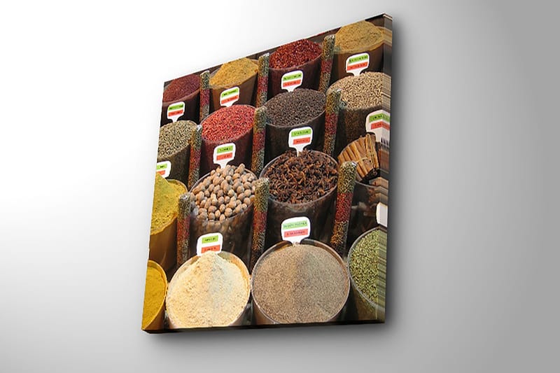 Lerretsbilde 45x45 cm - Fargerike krydderkrukker i en markedsbod - Rød / Gul / Brun - Innredning - Bilder & kunst - Lerretsbilder