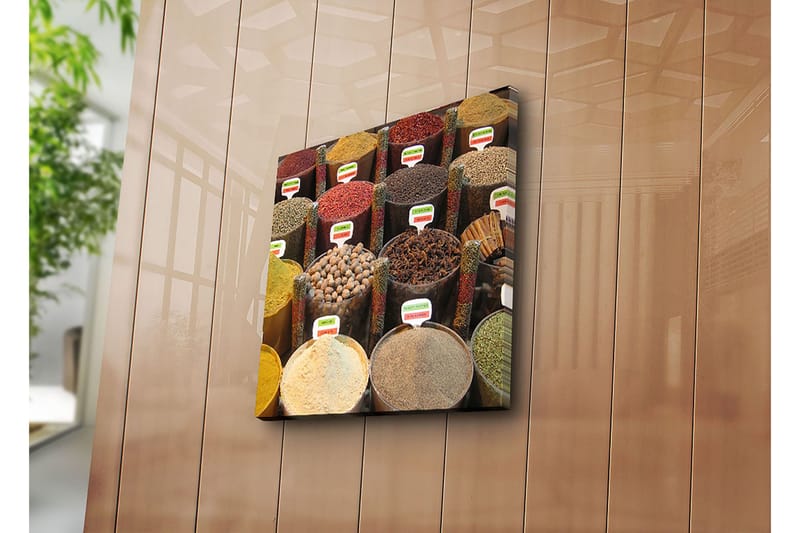 Lerretsbilde 45x45 cm - Fargerike krydderkrukker i en markedsbod - Rød / Gul / Brun - Innredning - Bilder & kunst - Lerretsbilder