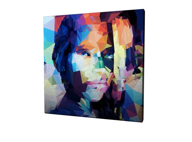 Lerretsbilde 45x45 cm - Geometrisk portrett av en kvinne i fargerik stil - Blå / Rød / Grønn - Innredning - Bilder & kunst - Lerretsbilder