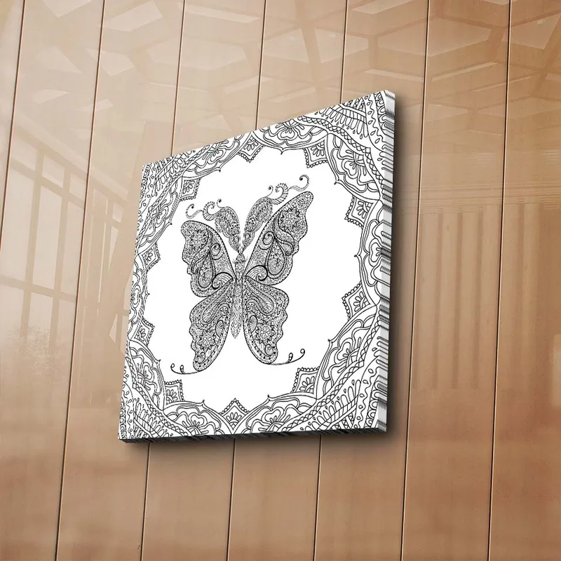 Lerretsbilde 45x45 cm - Intrikat mønster av en sommerfugl omgitt av dekorative detaljer - Svart / Hvit - Innredning - Bilder & kunst - Lerretsbilder