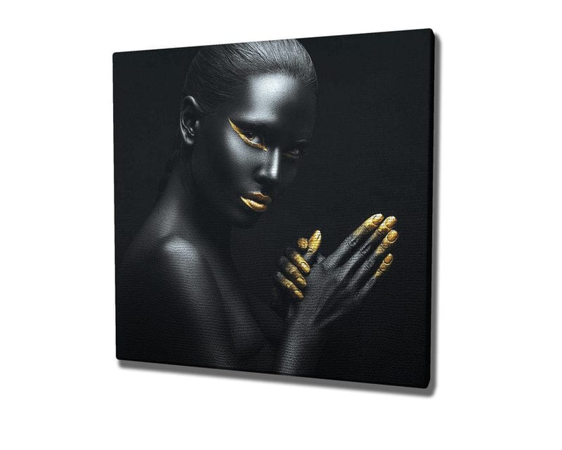 Lerretsbilde 45x45 cm - Portrett av en kvinne med svart hud og gylne detaljer - Svart / Gull - Innredning - Bilder & kunst - Lerretsbilder