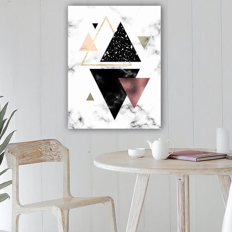 Lerretsbilde 70x100 cm - Abstrakt komposisjon av trekanter i forskjellige former og farger - Svart / Rosa / Gull - Innredning - Bilder & kunst - Lerretsbilder