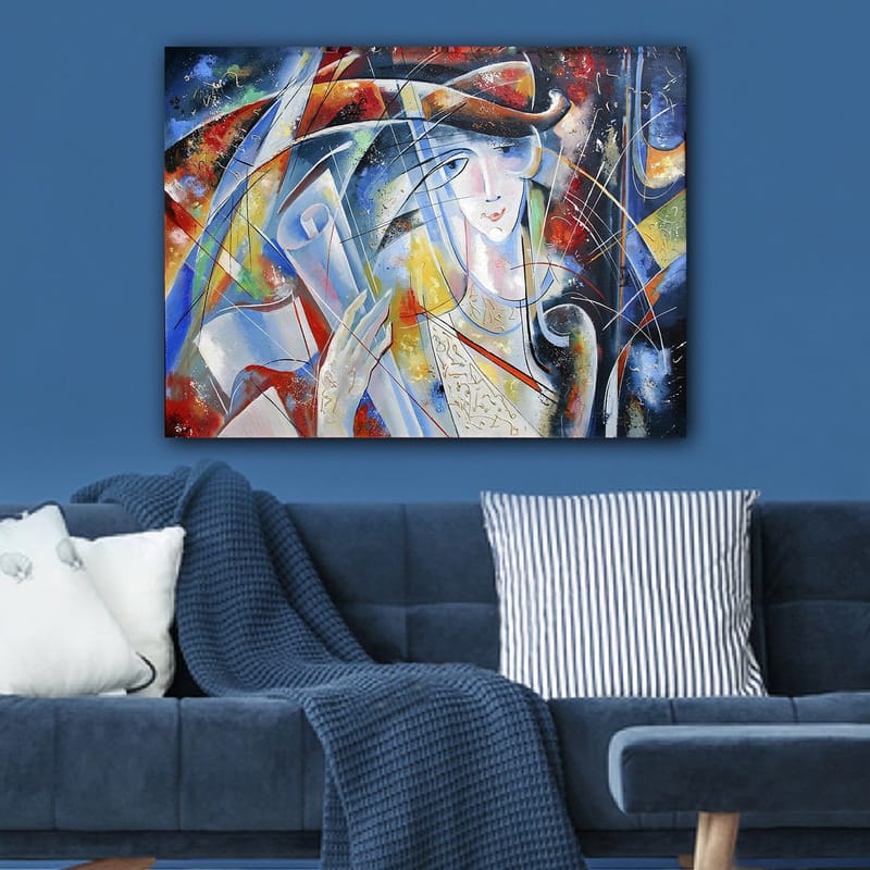 Lerretsbilde 70x100 cm - Abstrakt kvinne med rullet pergament i hånden, omgitt av fargerike former og linjer - Blå / Rød / Hvit - Innredning - Bilder & kunst - Lerretsbilder