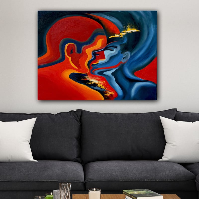 Lerretsbilde 70x100 cm - Abstrakt skildring av to ansikter som nærmer seg hverandre i en intens og emosjonell omfavnelse - Rød / Blå / Svart - Innredning - Bilder & kunst - Lerretsbilder