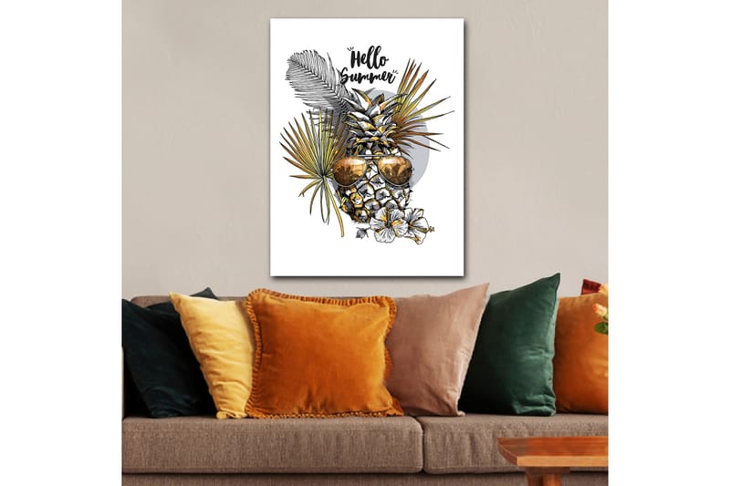 Lerretsbilde 70x100 cm - Ananas med solbriller omgitt av tropiske planter og blomster, med teksten Hello Summer - Gull / Grønn / Hvit - Innredning - Bilder & kunst - Lerretsbilder