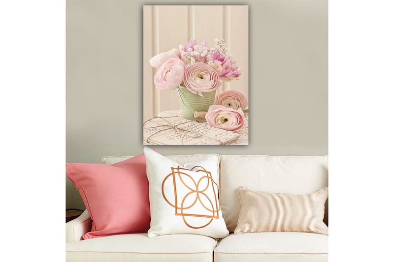 Lerretsbilde 70x100 cm - Bukett med rosa ranunkel i en grønn potte - Rosa / Grønn / Hvit - Innredning - Bilder & kunst - Lerretsbilder