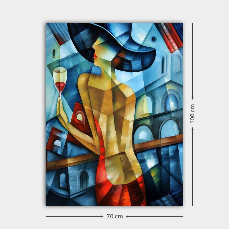 Lerretsbilde 70x100 cm - Elegant kvinne med et glass vin i hånden, iført en rød kjole og en stor hatt, stående foran en stilisert bybakgrunn - Blå / Rød / Beige - Innredning - Bilder & kunst - Lerretsbilder