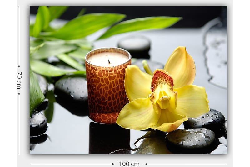 Lerretsbilde 70x100 cm - Elegant orkideblomst i gult med duftlys og svarte steiner i en harmonisk komposisjon - Gul / Svart / Grønn - Innredning - Bilder & kunst - Lerretsbilder