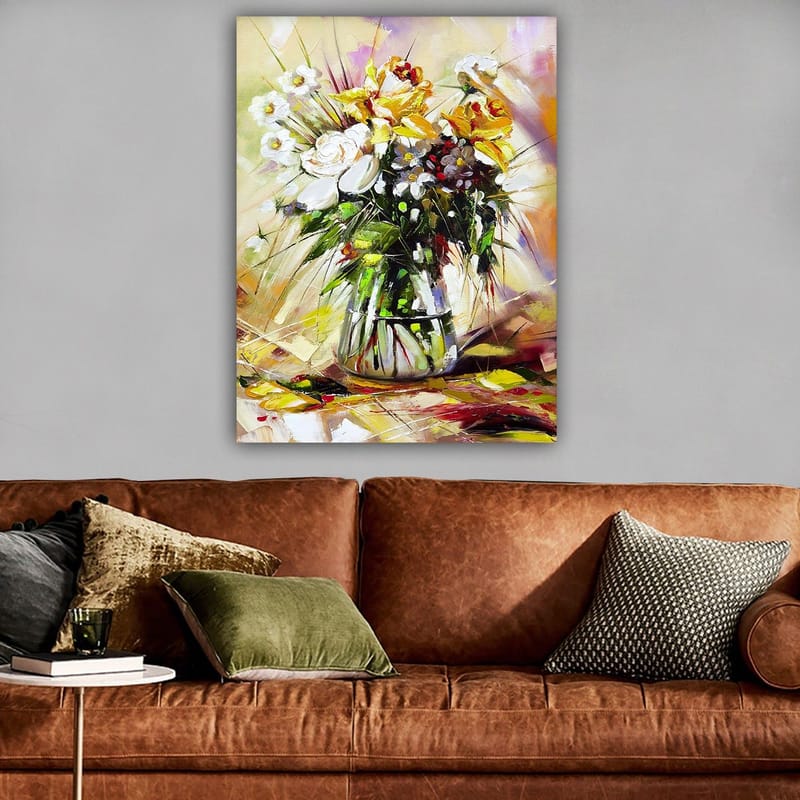 Lerretsbilde 70x100 cm - Fargerik blomsterbukett i glassvase - Gul / Hvit / Grønn - Innredning - Bilder & kunst - Lerretsbilder