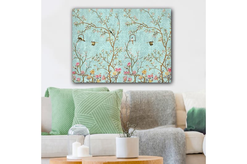 Lerretsbilde 70x100 cm - Fargerike fugler som sitter på grener med blomster mot en lyseblå bakgrunn - Lys blå / Rosa / Brun - Innredning - Bilder & kunst - Lerretsbilder