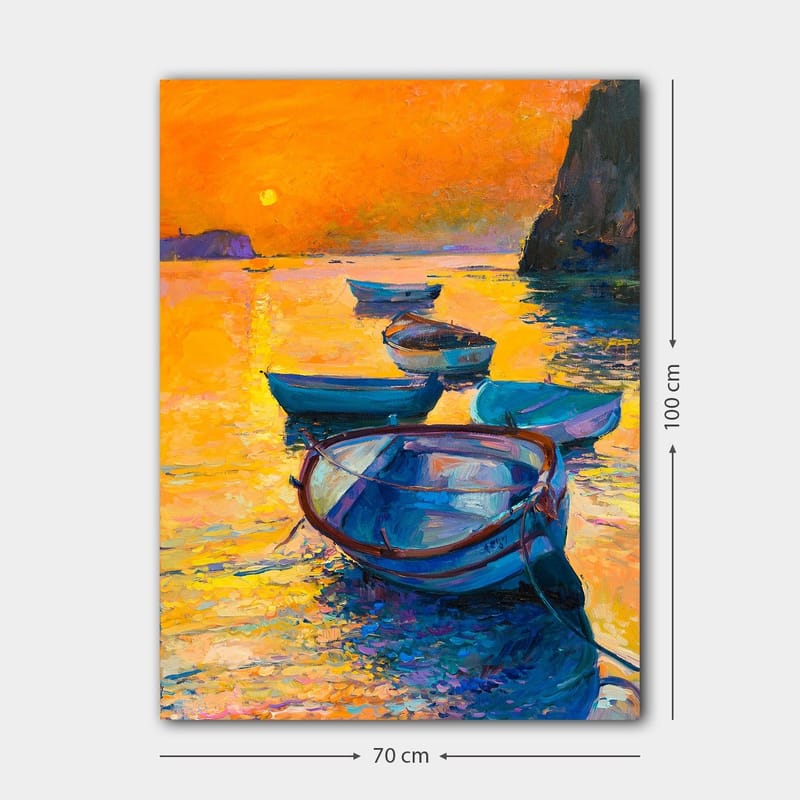 Lerretsbilde 70x100 cm - Flere båter som flyter på en glitrende overflate i solnedgangens varme farger - Oransje / Blå / Gull - Innredning - Bilder & kunst - Lerretsbilder