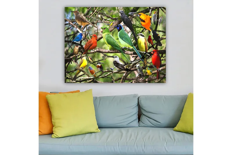 Lerretsbilde 70x100 cm - Flere fargerike fugler som sitter på grener i et livlig naturmiljø, Grønn / Rød / Blå