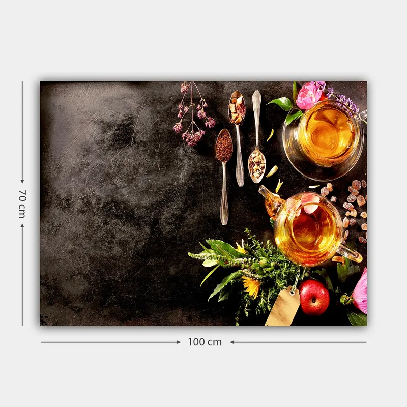 Lerretsbilde 70x100 cm - Fredelig komposisjon med te, krydder og blomster som skaper en innbydende atmosfære - Gull / Grønn / Rosa - Innredning - Bilder & kunst - Lerretsbilder