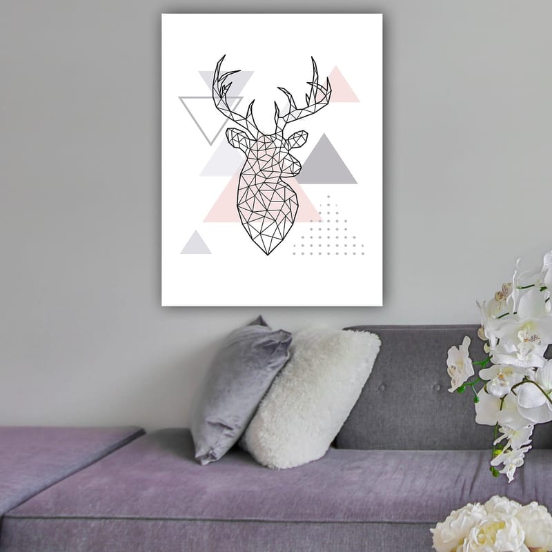 Lerretsbilde 70x100 cm - Geometrisk hjort i polygonstil omgitt av trekanter - Grå / Rosa / Svart - Innredning - Bilder & kunst - Lerretsbilder