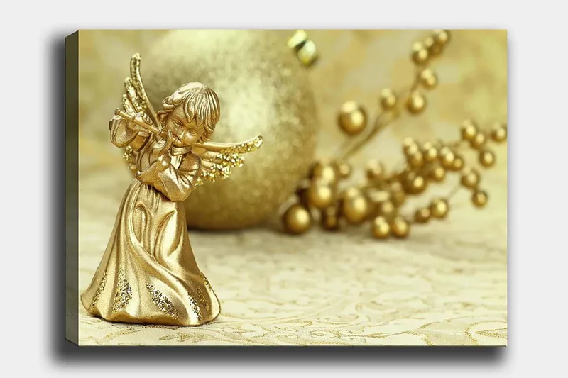 Lerretsbilde 70x100 cm - Gyllen engel som spiller fløyte, omgitt av dekorative elementer, Gull / Beige