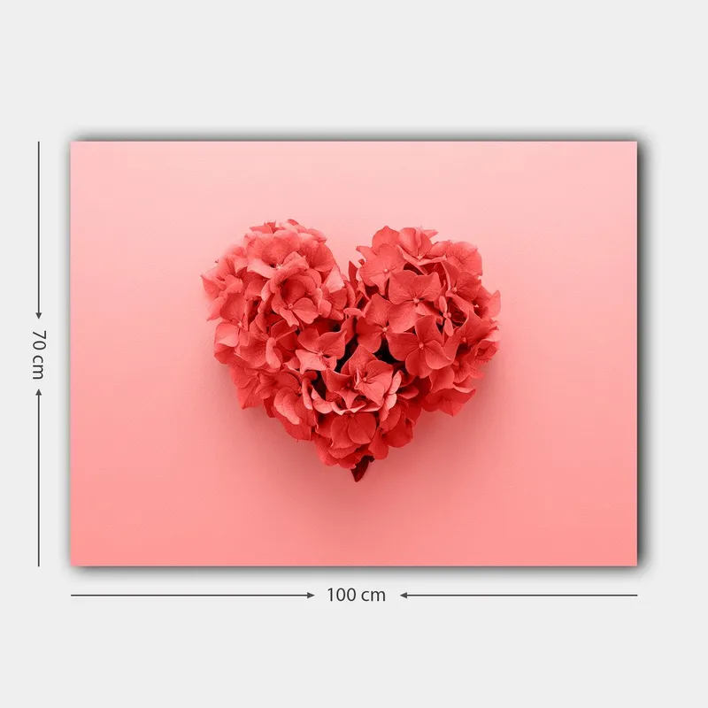 Lerretsbilde 70x100 cm - Hjerteformet blomsterkomposisjon i en romantisk og leken stil - Korallrød / Lys rosa - Innredning - Bilder & kunst - Lerretsbilder
