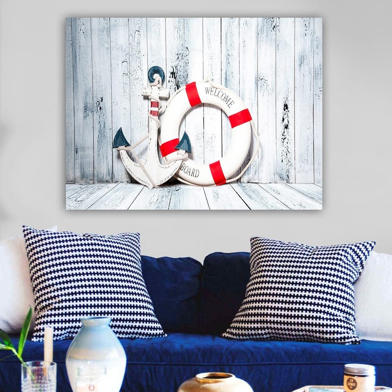 Lerretsbilde 70x100 cm - Hvit livbøye med røde detaljer og ankerformet dekorasjon i maritim stil - Hvit / Rød / Blå - Innredning - Bilder & kunst - Lerretsbilder
