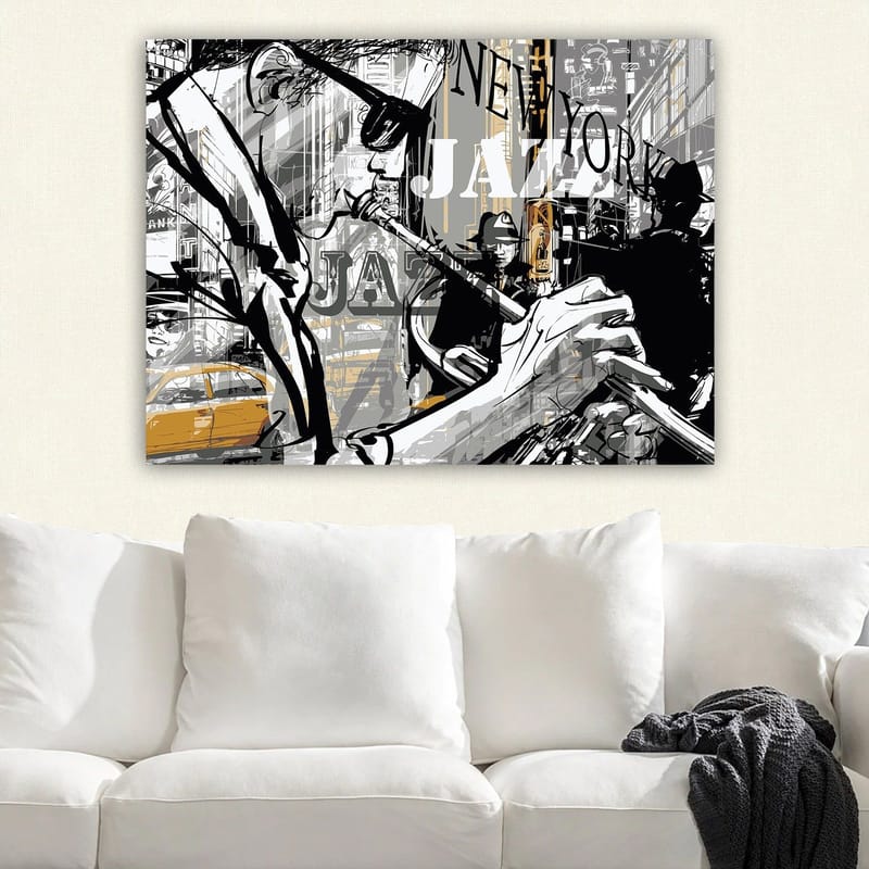 Lerretsbilde 70x100 cm - Jazzmusiker som spiller trompet i et pulserende bybilde i New York - Svart / Grå / Gul - Innredning - Bilder & kunst - Lerretsbilder