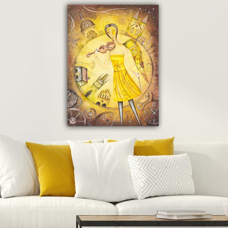 Lerretsbilde 70x100 cm - Kvinne i gul kjole som spiller fiolin, omgitt av klokker og bygninger - Gul / Brun - Innredning - Bilder & kunst - Lerretsbilder