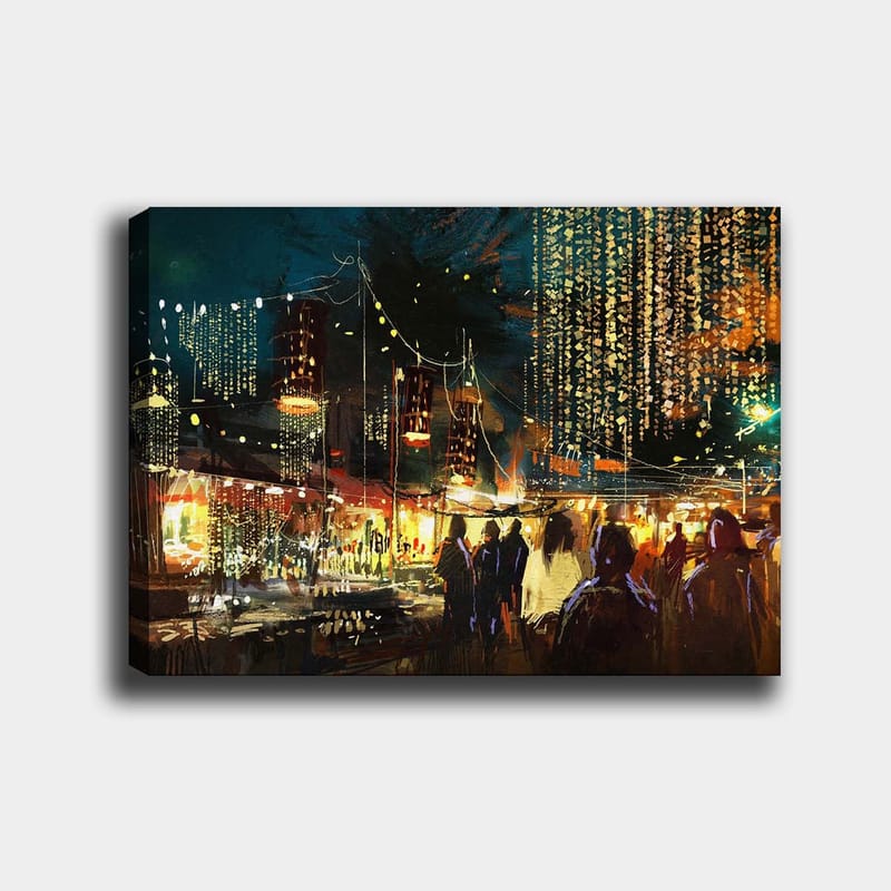 Lerretsbilde 70x100 cm - Livlig nattmarked med folk og lys som skaper en festlig atmosfære - Mørk blå / Gull / Rød - Innredning - Bilder & kunst - Lerretsbilder