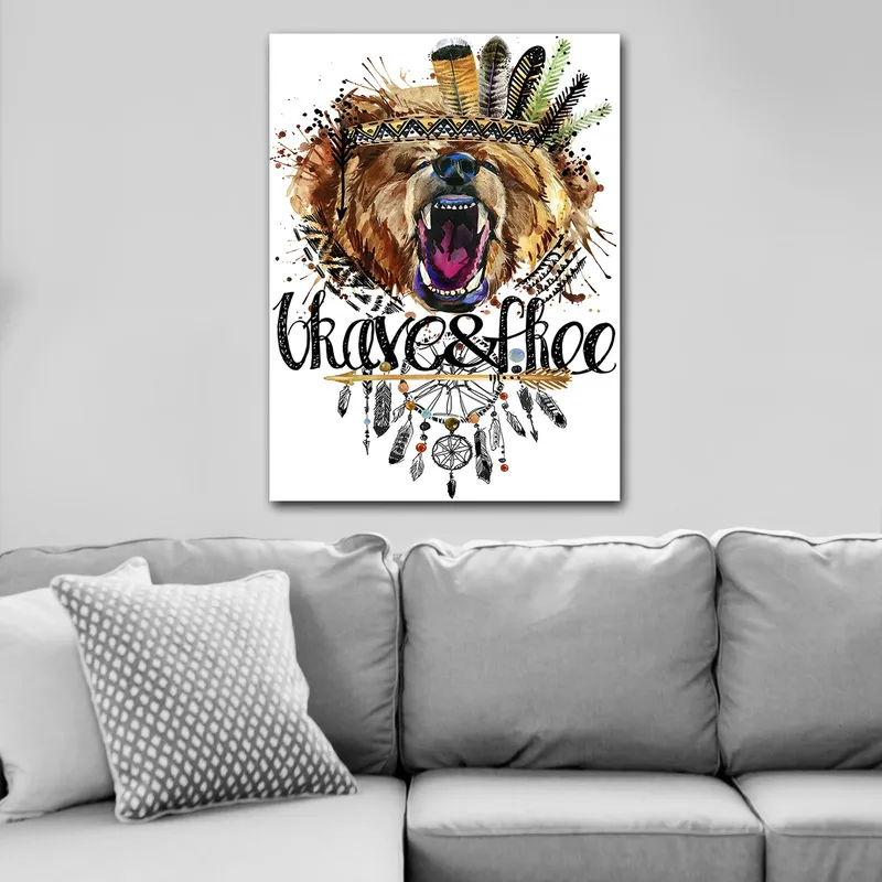 Lerretsbilde 70x100 cm - Majestetisk bjørnehode med fargerik fjærkrans og dekorative detaljer - Brun / Svart / Oransje - Innredning - Bilder & kunst - Lerretsbilder