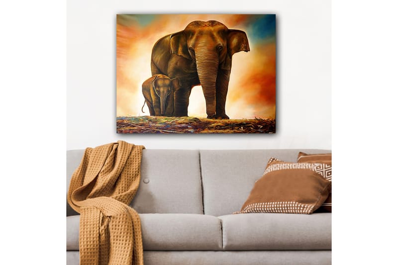 Lerretsbilde 70x100 cm - Majestetisk elefant med kalven sin i et varmt og fargerikt miljø - Brun / Oransje / Beige - Innredning - Bilder & kunst - Lerretsbilder