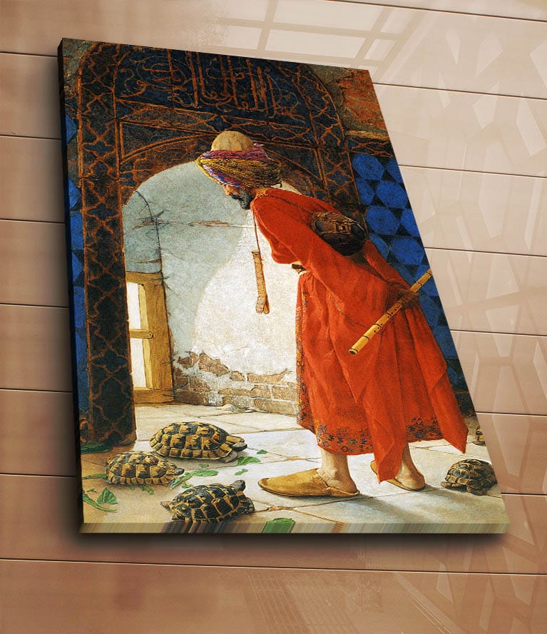 Lerretsbilde 70x100 cm - Mann i rød kappe står i en døråpning og ser på skilpadder på gulvet - Rød / Blå / Beige - Innredning - Bilder & kunst - Lerretsbilder