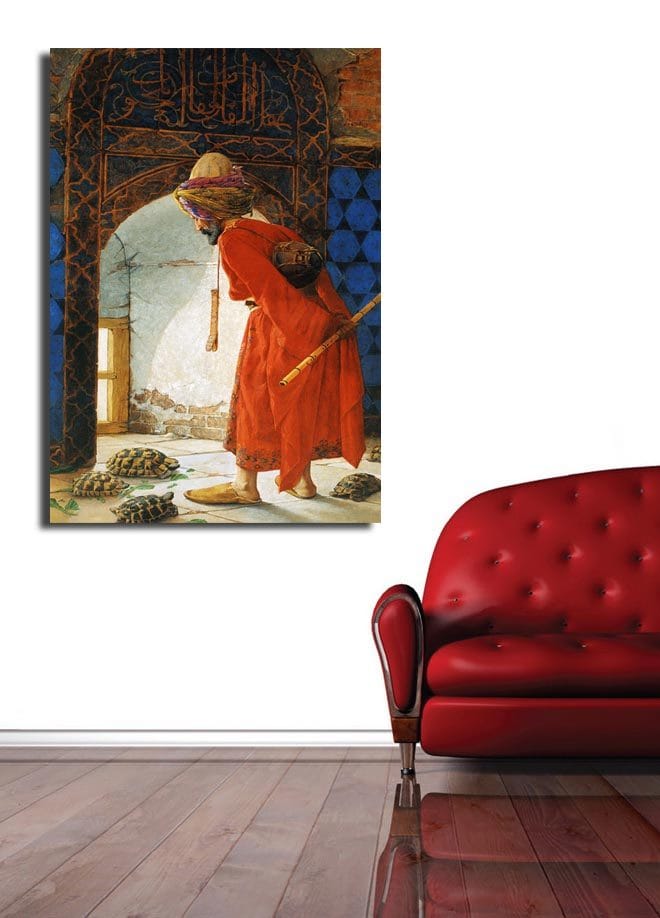 Lerretsbilde 70x100 cm - Mann i rød kappe står i en døråpning og ser på skilpadder på gulvet - Rød / Blå / Beige - Innredning - Bilder & kunst - Lerretsbilder