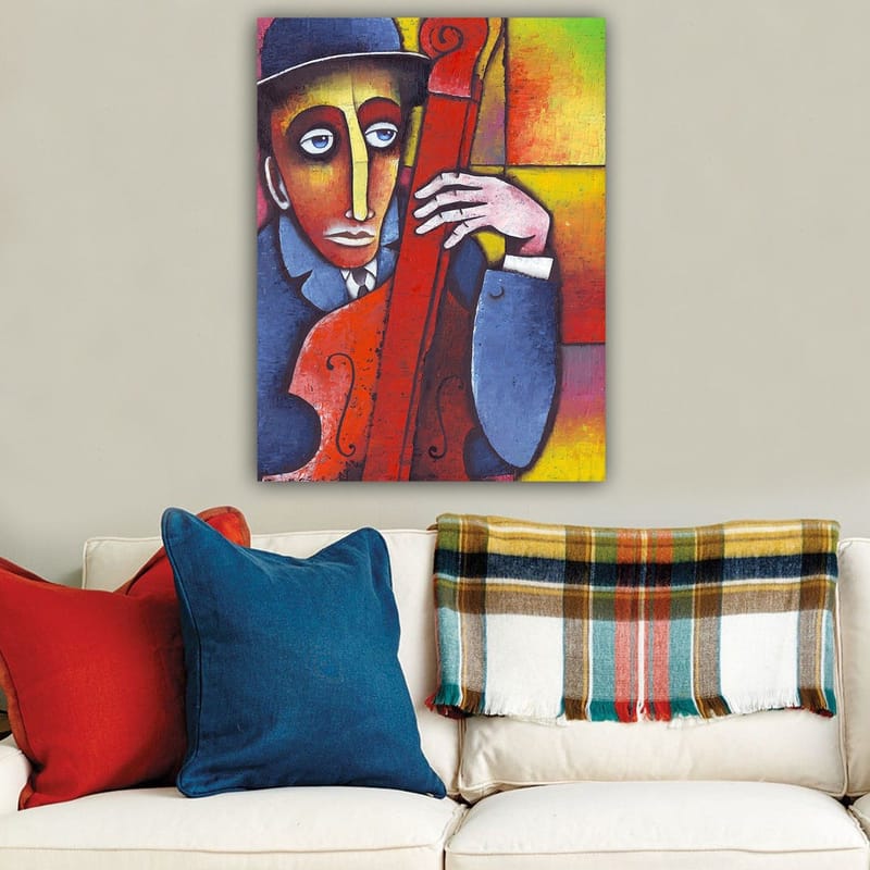 Lerretsbilde 70x100 cm - Mann som spiller et rødlig instrument med et melankolsk uttrykk - Rød / Blå / Gul - Innredning - Bilder & kunst - Lerretsbilder