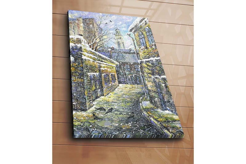 Lerretsbilde 70x100 cm - Melkeveien omgitt av gamle bygninger med snø på takene - Gul / Blå / Hvit - Innredning - Bilder & kunst - Lerretsbilder