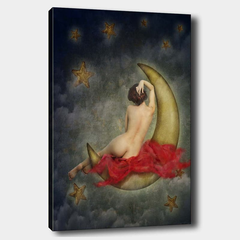 Lerretsbilde 70x100 cm - Naken kvinne sittende på en halvmåne omgitt av stjerner og skyer, Gull / Rød / Beige