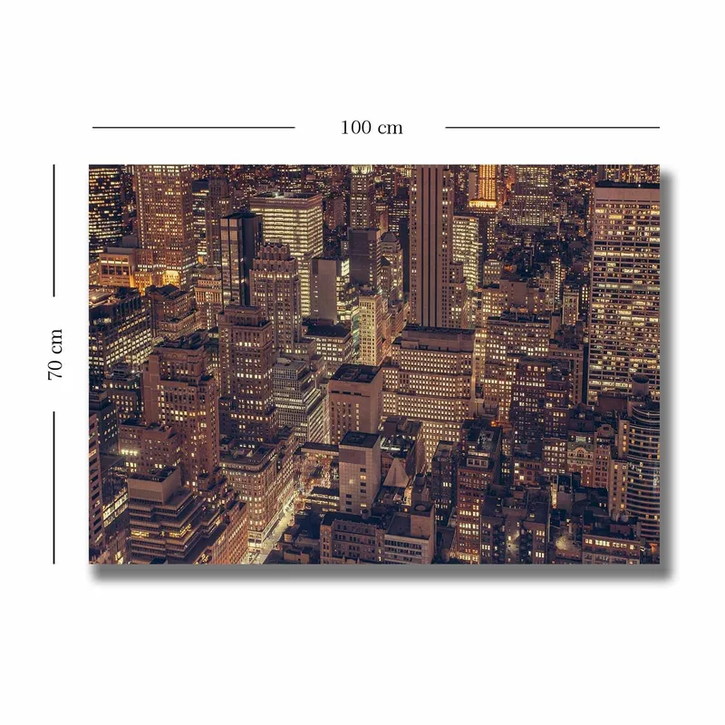 Lerretsbilde 70x100 cm - Nattbilde av en storby med glitrende lys fra bygninger og gater - Mørk blå / Gull / Grå - Innredning - Bilder & kunst - Lerretsbilder