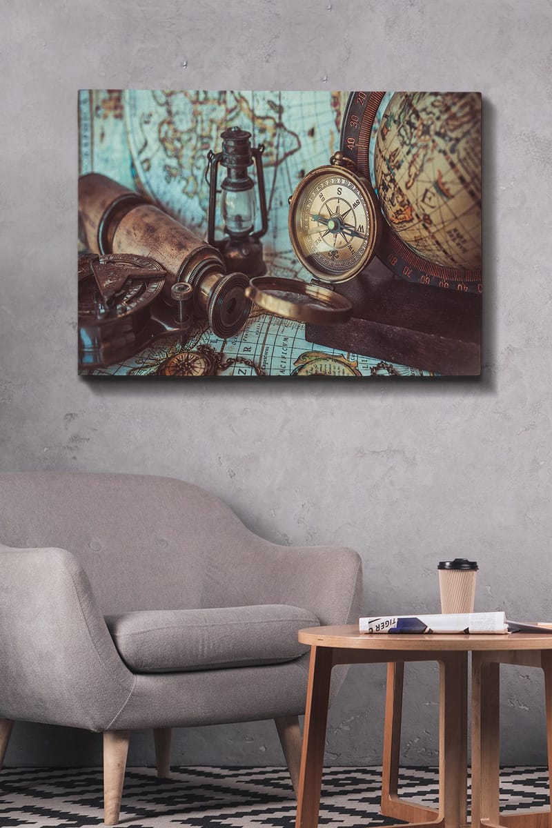 Lerretsbilde 70x100 cm - Nostalgisk samling av navigasjonsverktøy og et gammelt kart - Brun / Gull / Grønn - Innredning - Bilder & kunst - Lerretsbilder